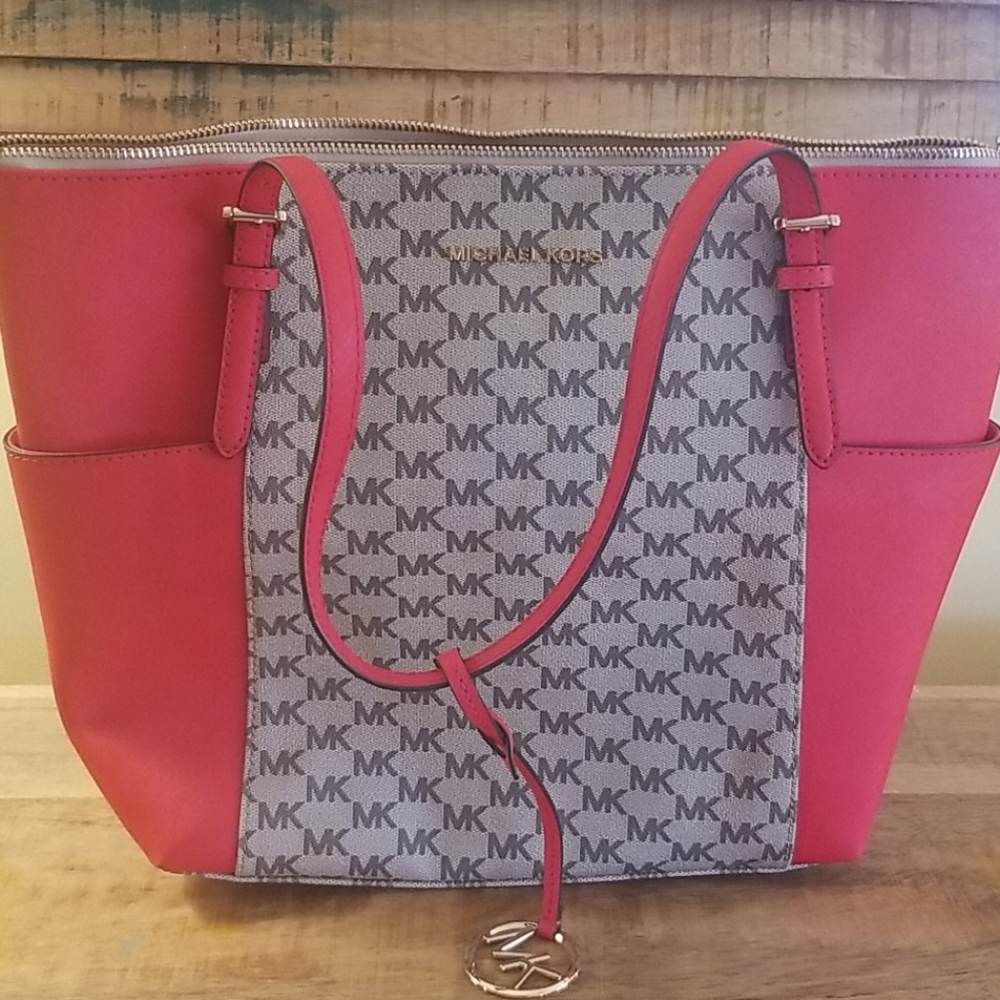 Michael Kors tote